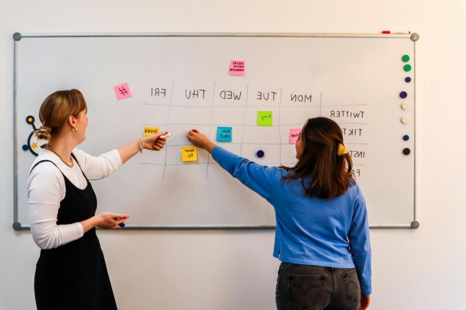 Studente che lavora con Unreal Engine su progetto mobile